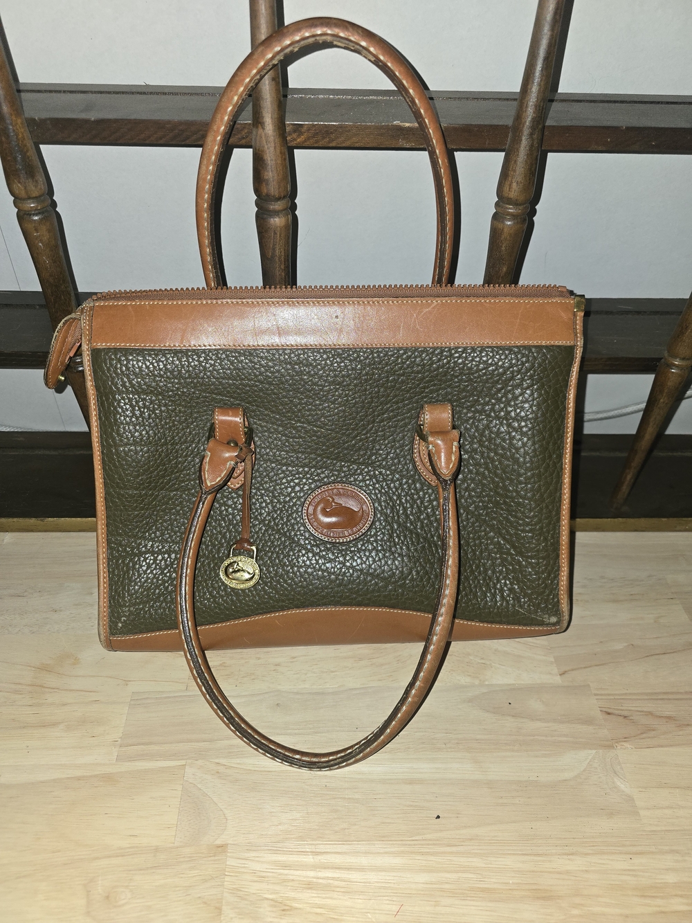 Dooney and Bourke Bag - Picture 1 of 11